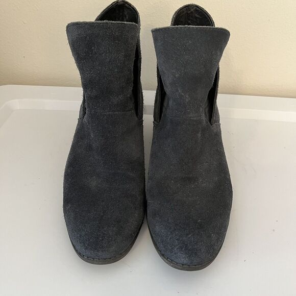 me TOO! ZENA BOOTS Blue Suede Leather Booties Shoes size 8M Ankle‎ Boots READ - Picture 2 of 7